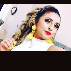 Meet your Posher, Marcela